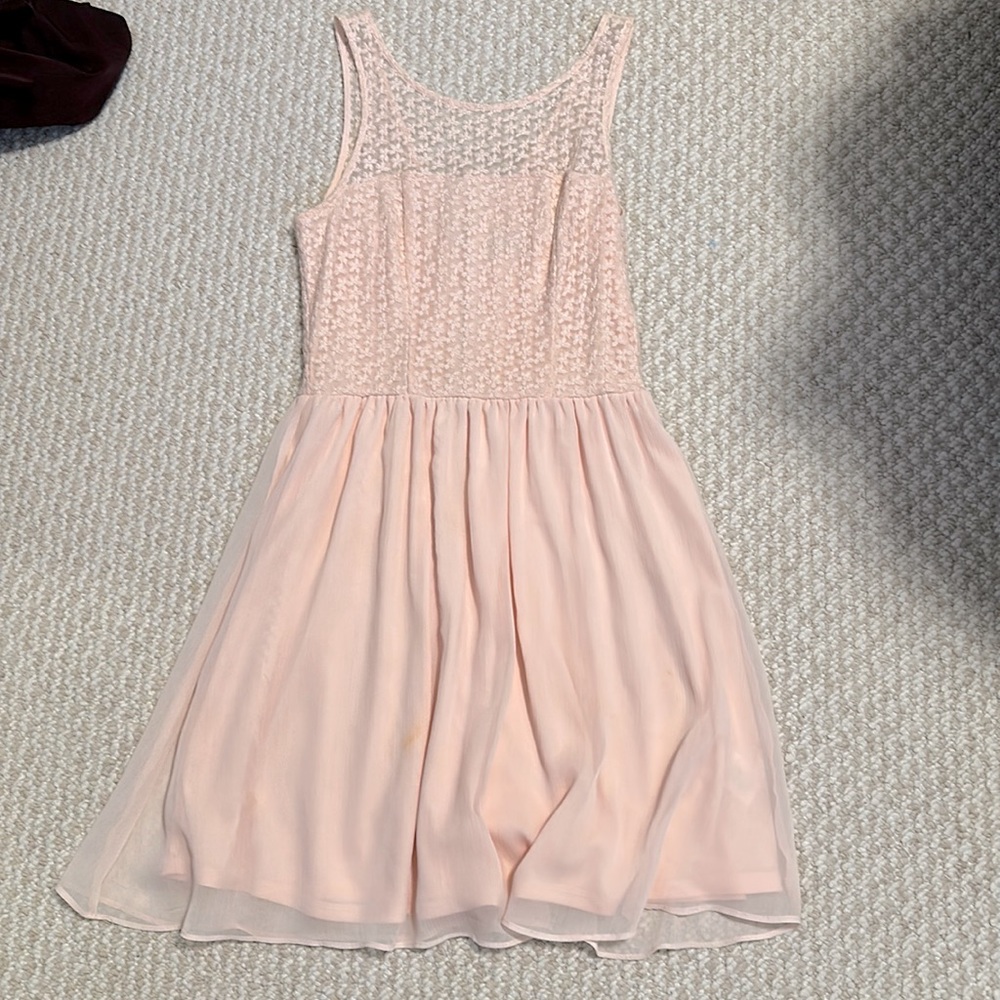 Never worn pink dress with see-through lace shoulders-SIZE 6/M